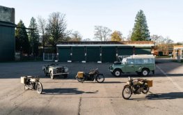 Актер Джейсон Момоа превратил раритетные Land Rover в электрокары